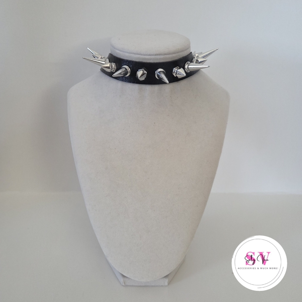 Black choker with silver spikes